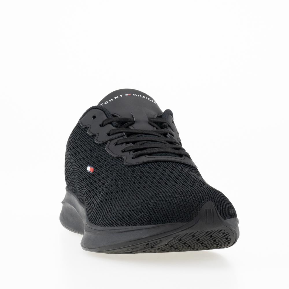 Buty Tommy Hilfiger Lightweight Runner FM0FM04563-BDS - czarne