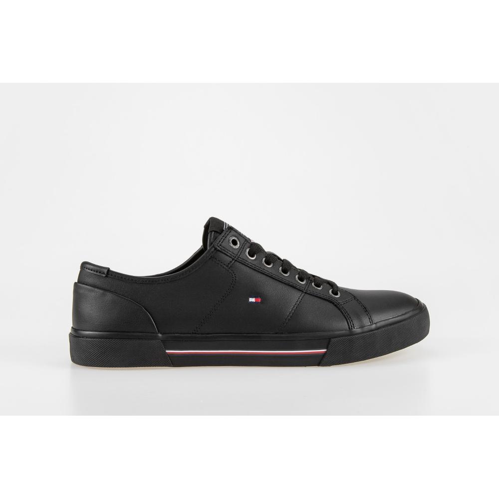 Buty Tommy Hilfiger Core Corporate Leather FM0FM03999-BDS - czarne