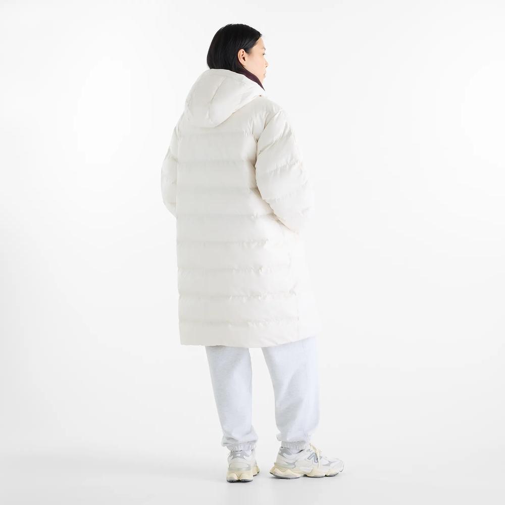 Kurtka damska New Balance Boston Long Puffer WJ62Y0KBLIN - beżowa