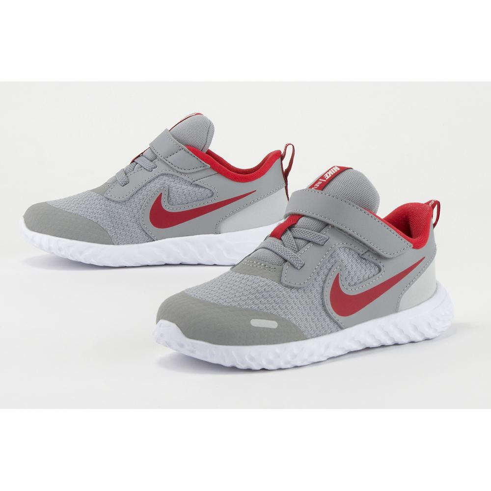 NIKE REVOLUTION 5 > BQ5673-013