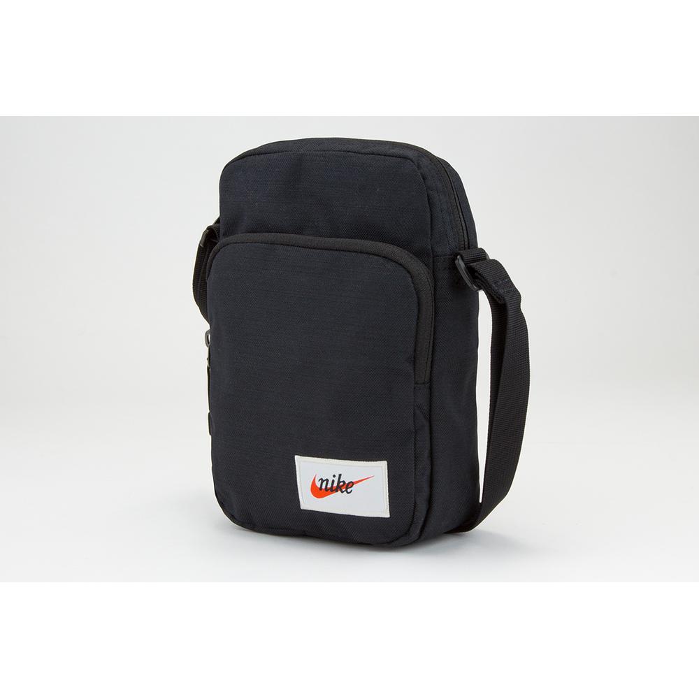 NIKE HERITAGE SMIT LABEL > BA5809-010