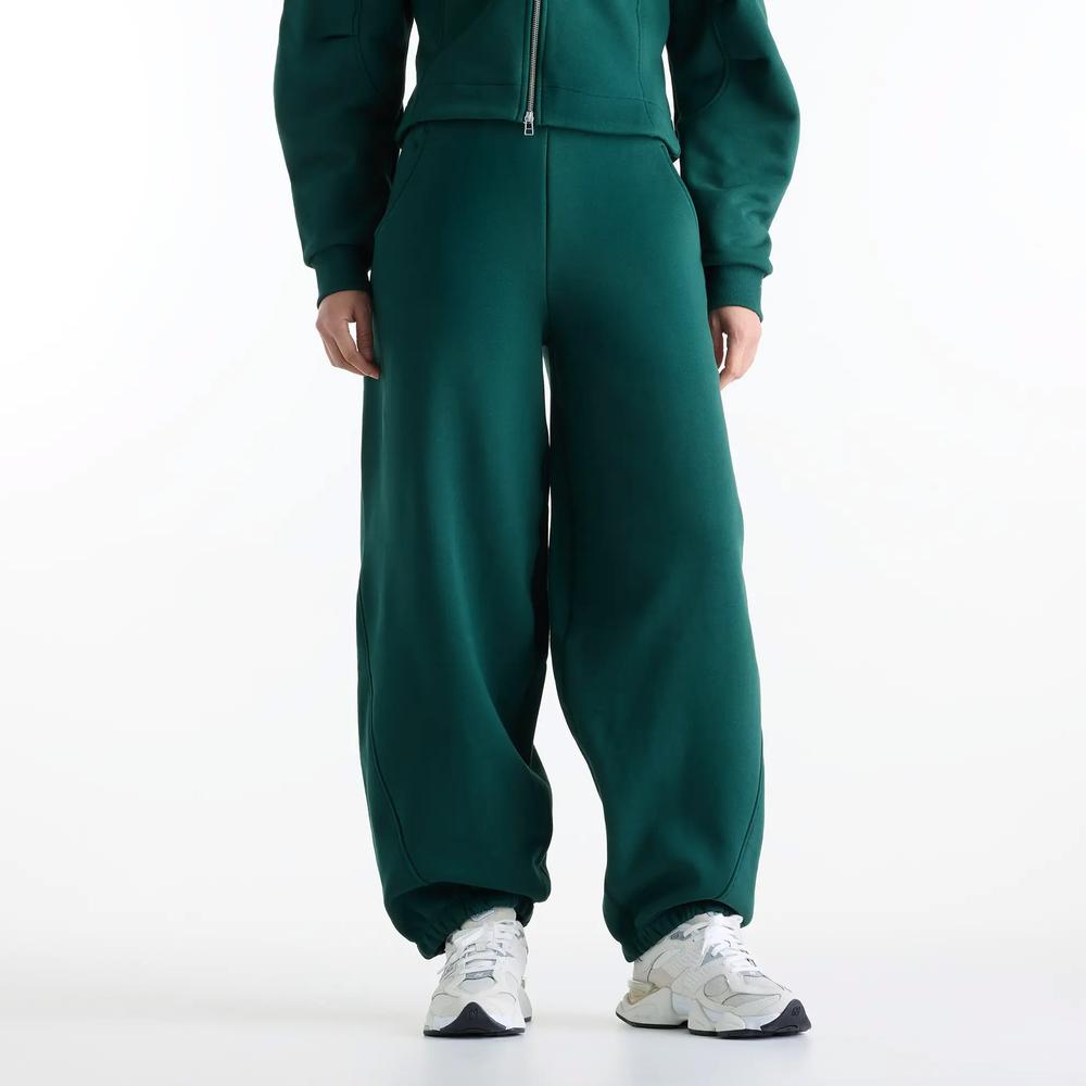 Spodnie damskie New Balance Athletics WB62L0NLNOG - zielone