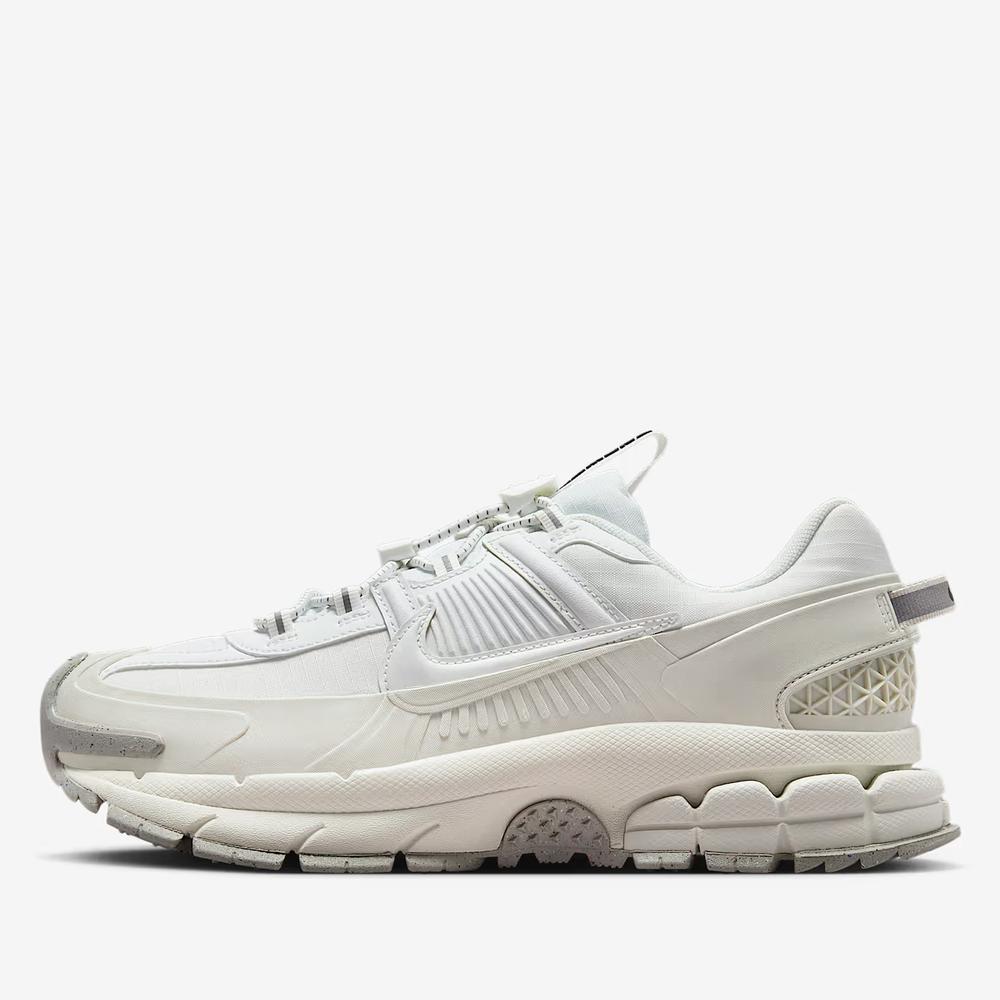 Buty damskie Nike Zoom Vomero Roam HV6410-100 - białe