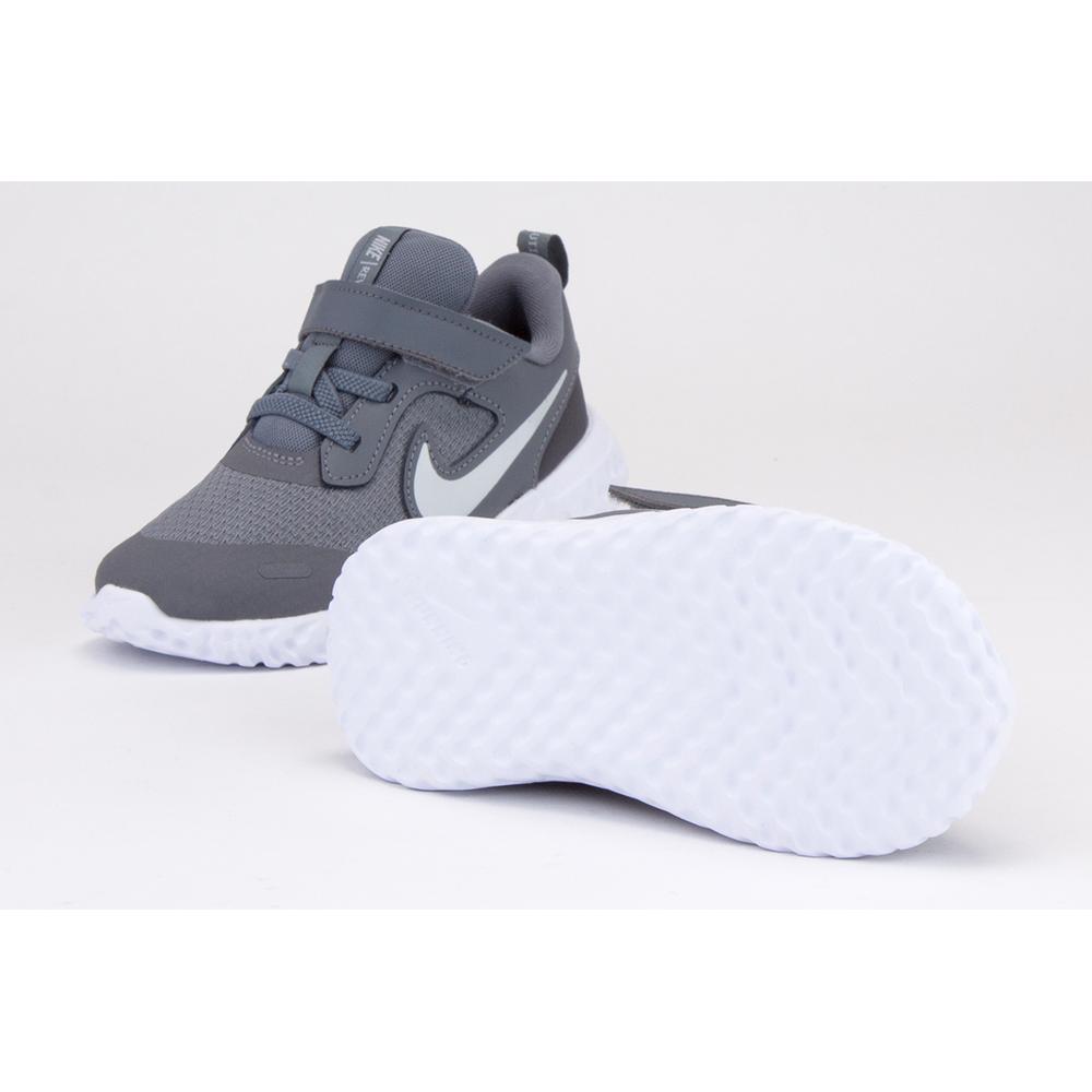 NIKE REVOLUTION 5 > BQ5673-004