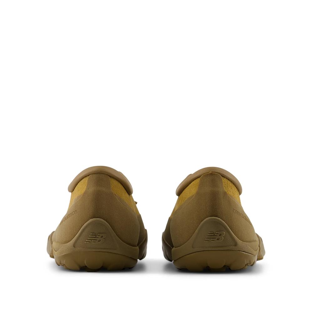 Buty unisex New Balance Minimus MT10T9CZ - brązowe