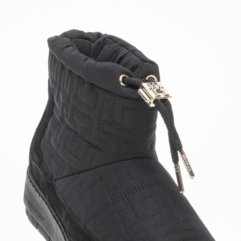 Buty Tommy Hilfiger Tommy Monogram Snowboot FW0FW07637-BDS - czarne