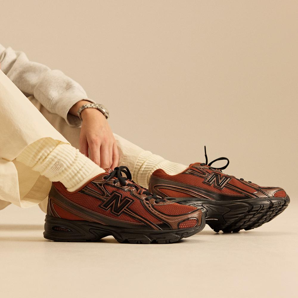 Buty unisex New Balance U7407CB - brązowe