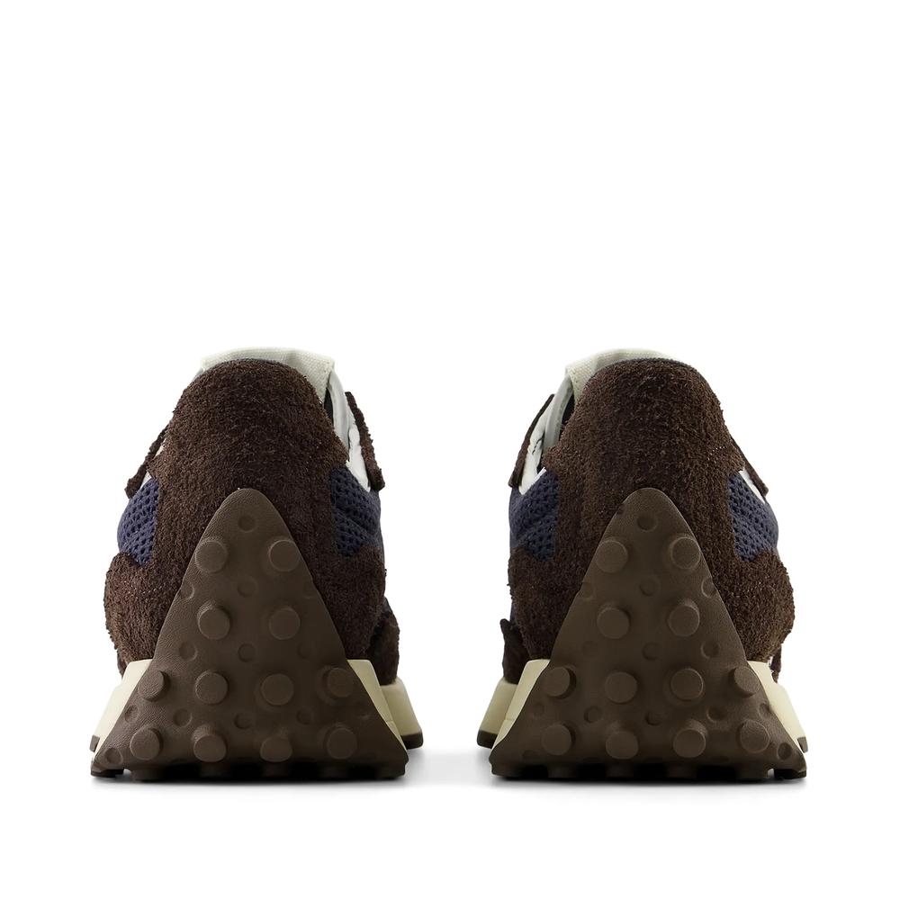 Buty New Balance U327WVB - brązowe