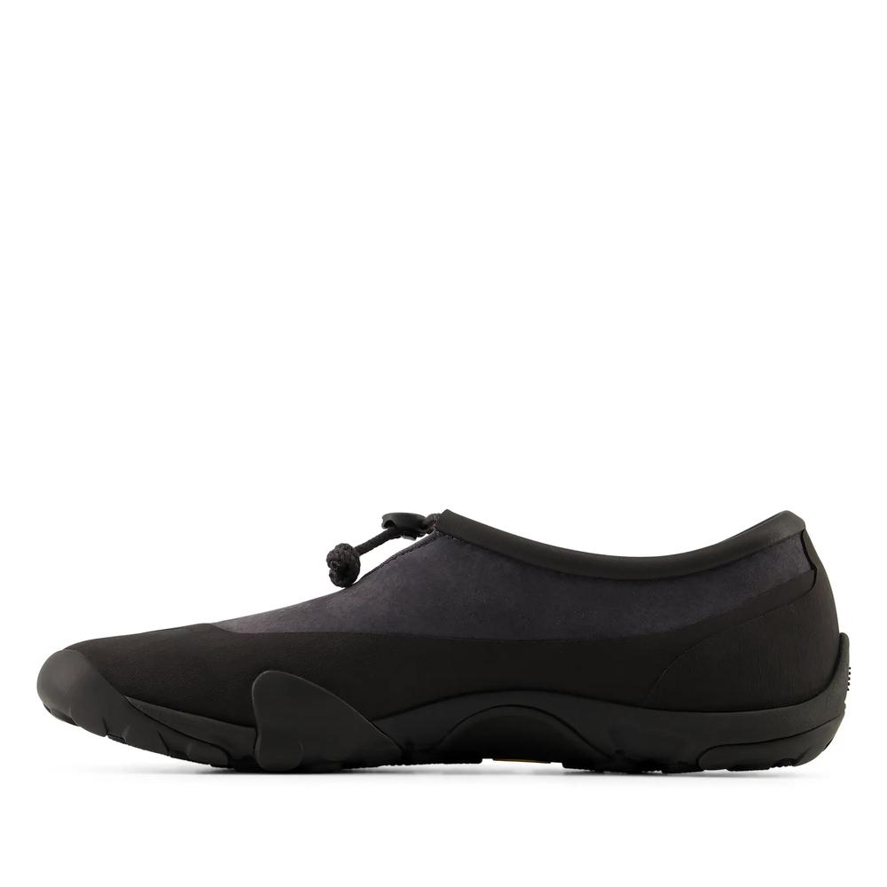 Buty unisex New Balance Minimus MT10T364 - czarne