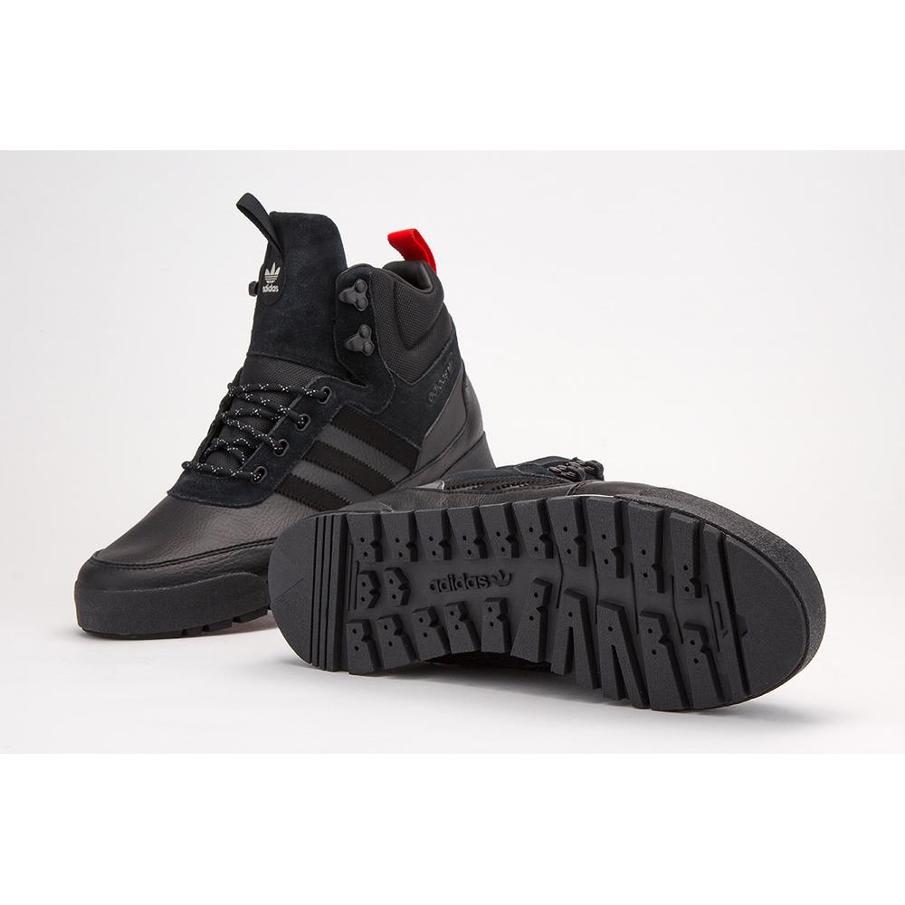 ADIDAS BAARA BOOTS > EE5530