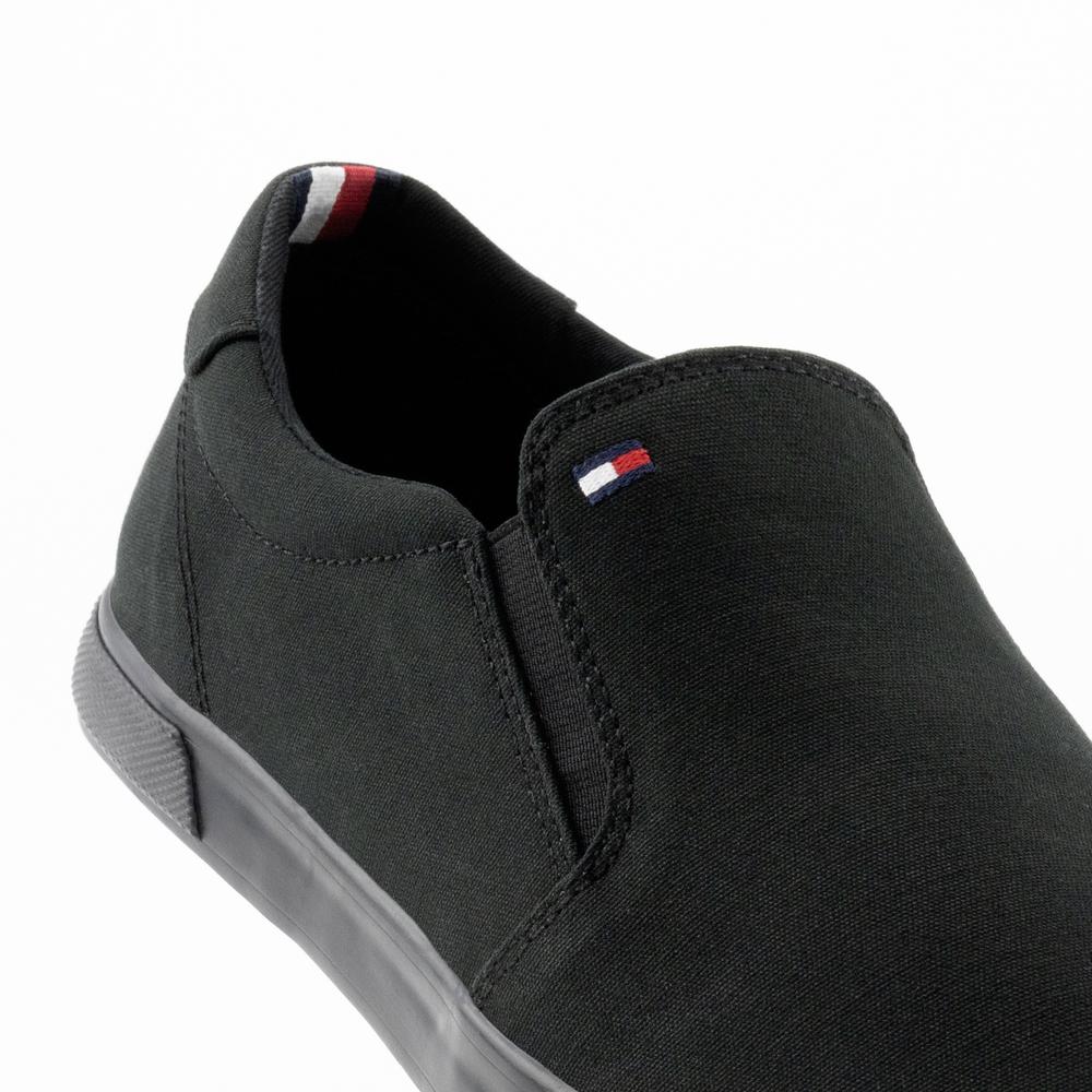 Buty Tommy Hilfiger Iconic Slip On FM0FM00597-0GK - czarne