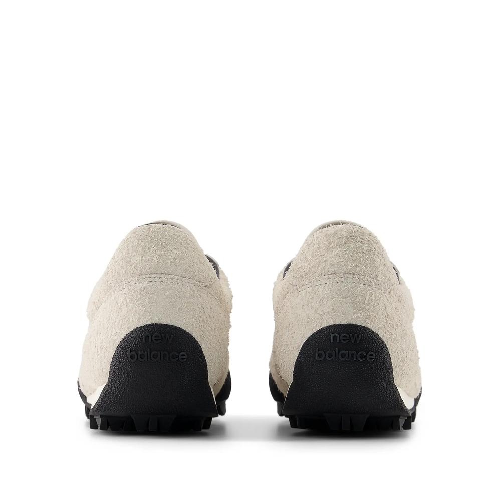 Buty unisex New Balance Gator Run UGTR83J - beżowe