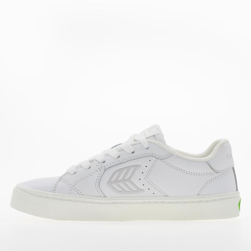 Buty damskie Cariuma Salvas 411304W26 - białe