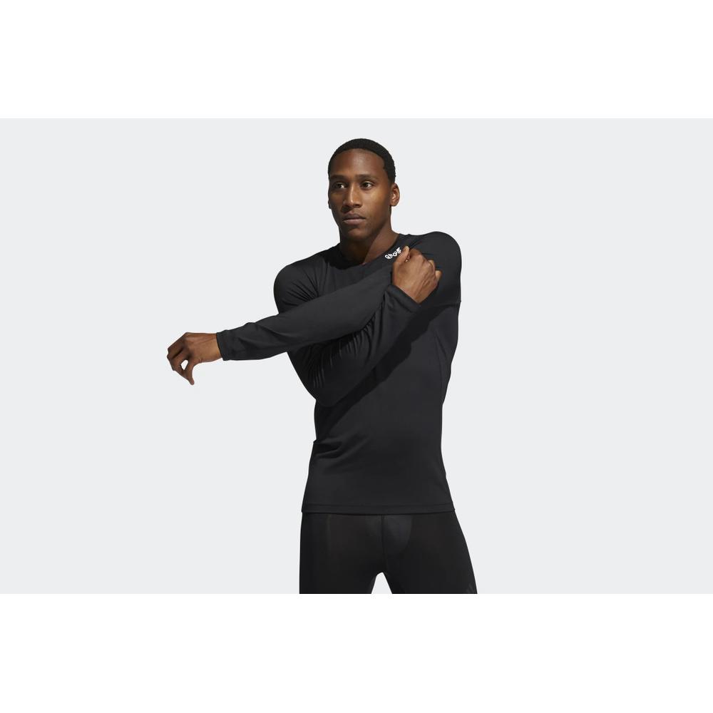 adidas Techfit Compression Long Sleeve Tee > GM5038