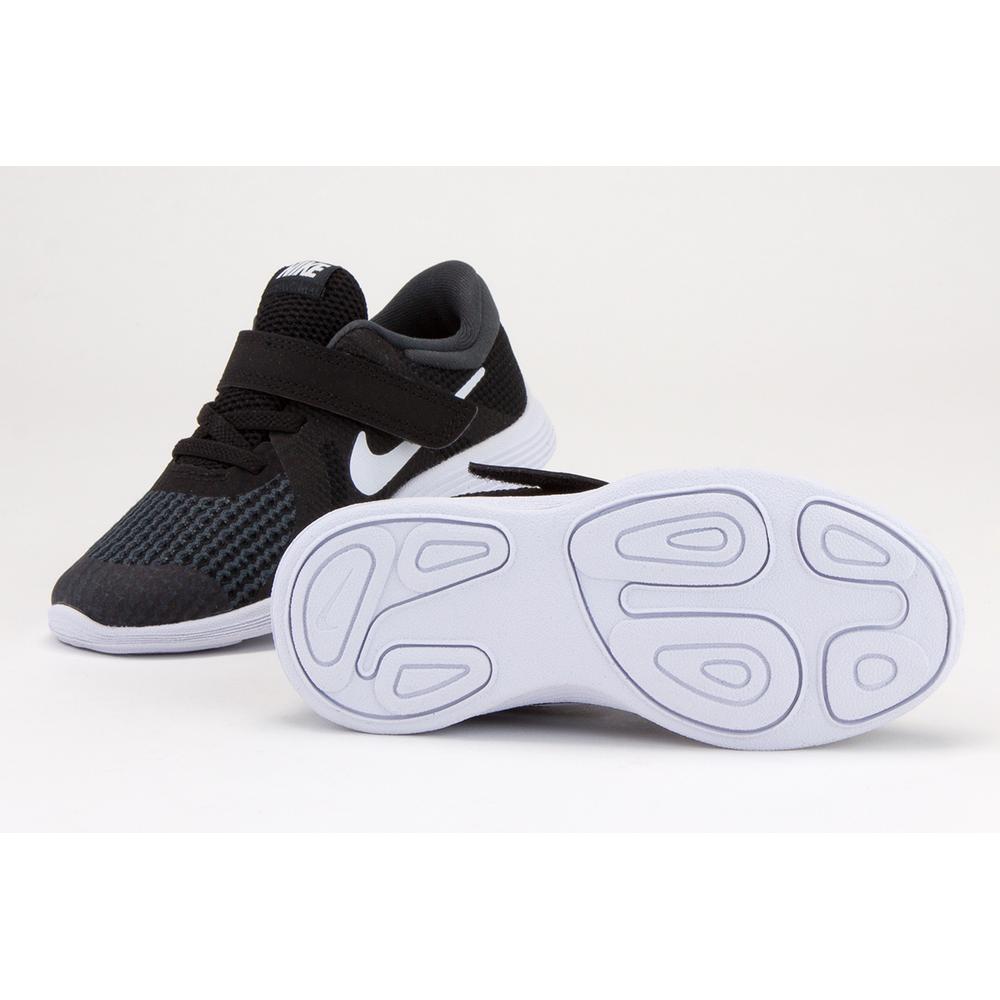 NIKE REVOLUTION 4 > 943304-006