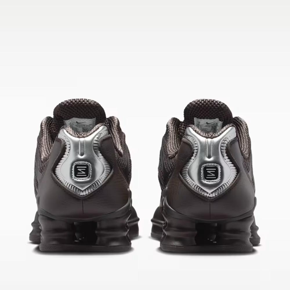 Buty damskie Nike Shox TL IH2559-201 - brązowe