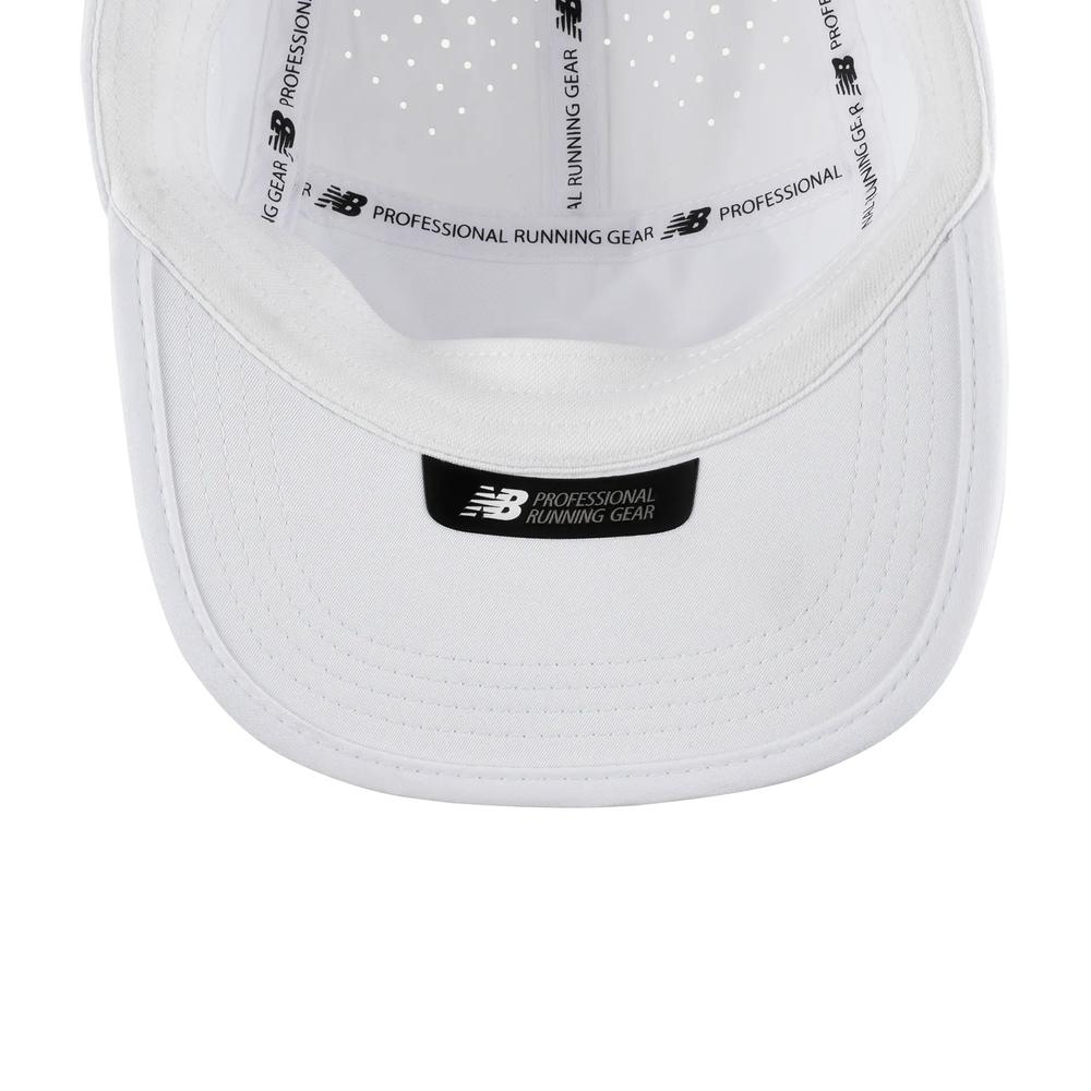 Czapka z daszkiem New Balance LAH41001WT - biała