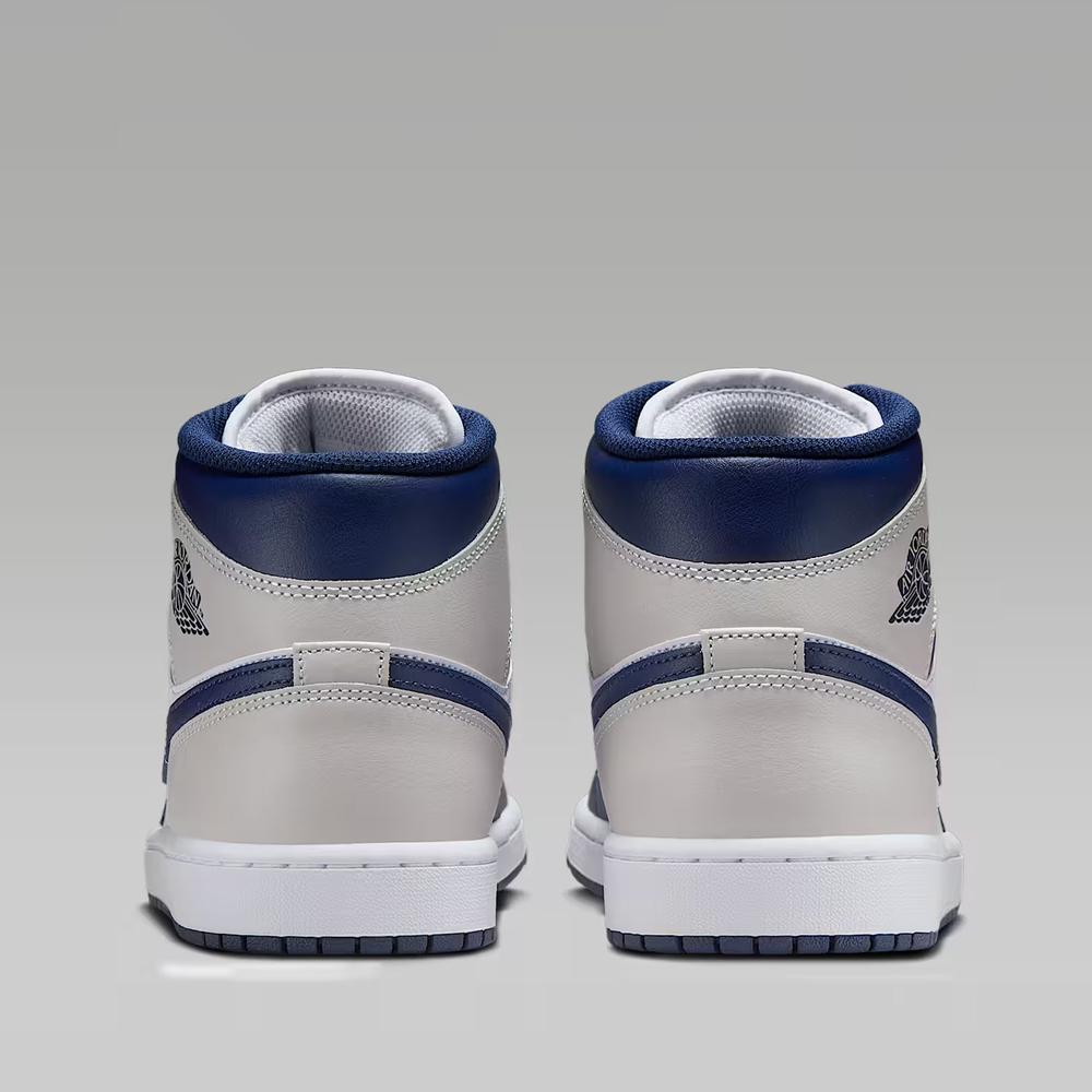 Buty męskie Air Jordan 1 Mid DQ8426-146 - biało-granatowe