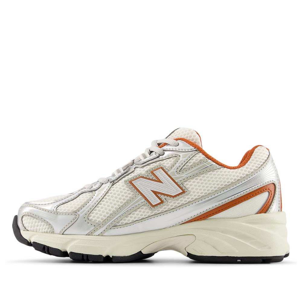 Buty młodzieżowe New Balance G7404O9 - beżowe
