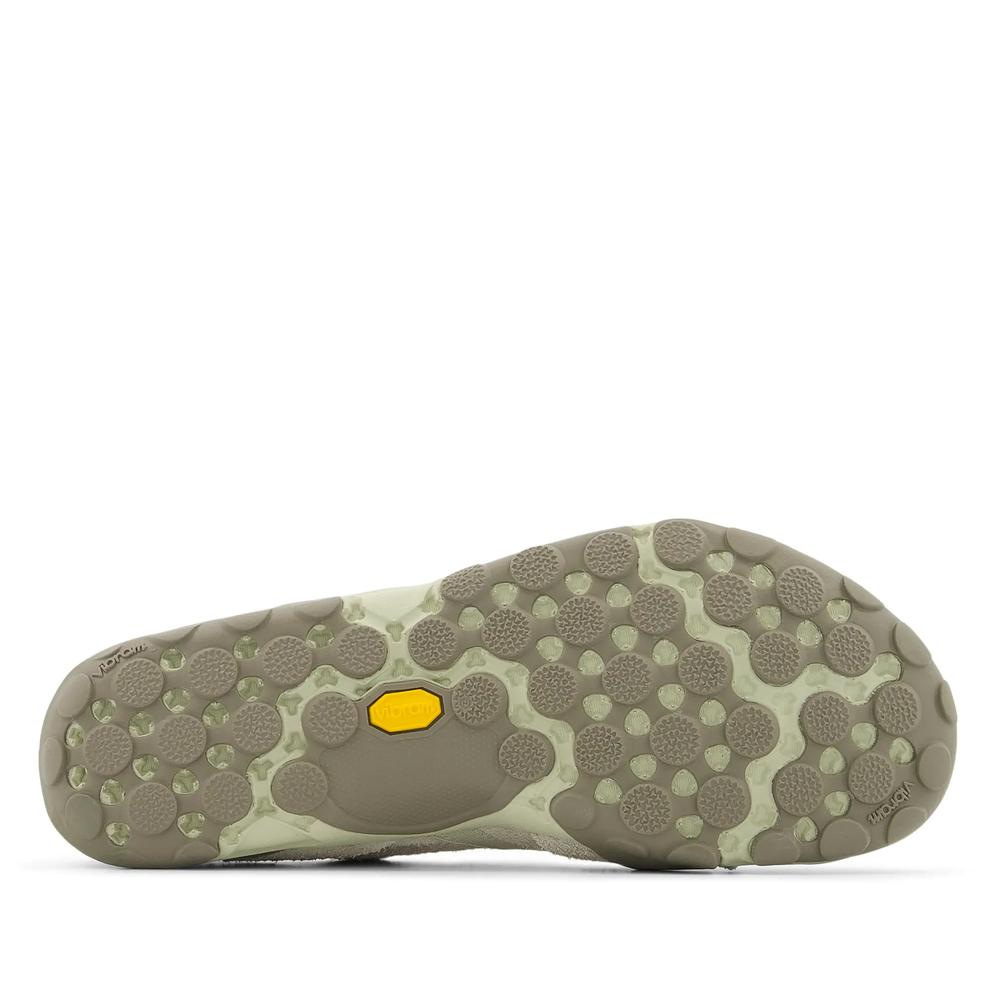 Buty unisex New Balance Minimus MT10OPS - beżowe
