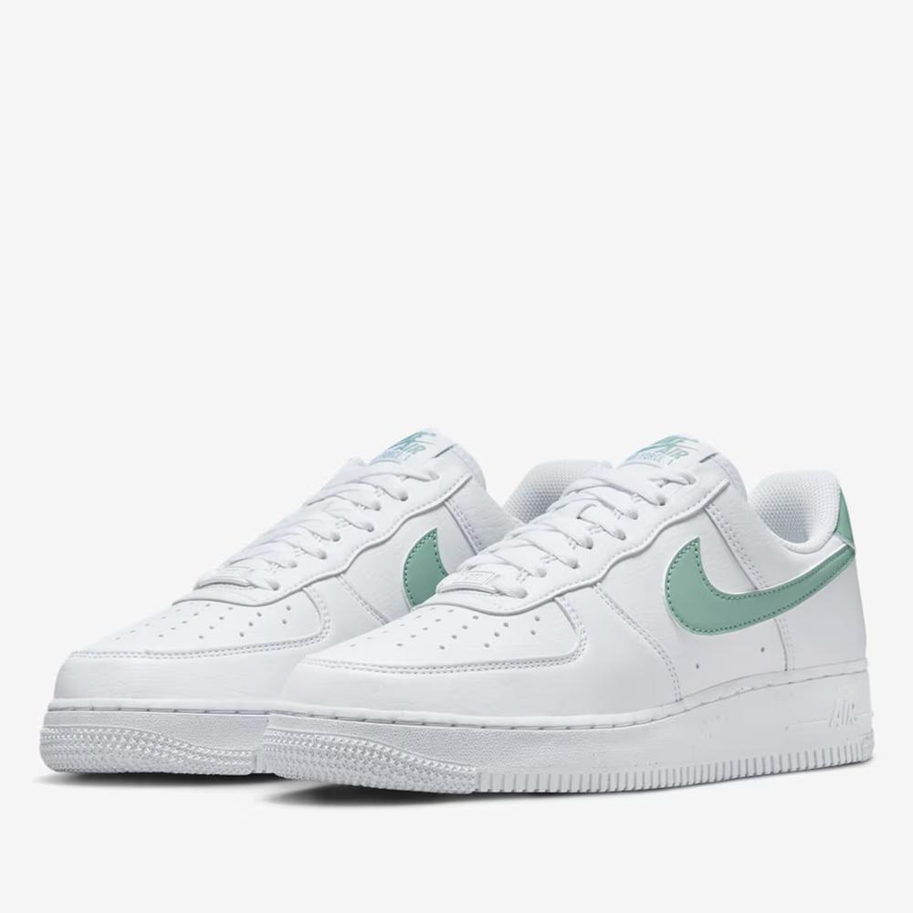 Buty damskie Nike Air Force 1 '07 Next Nature DV3808-112 - białe