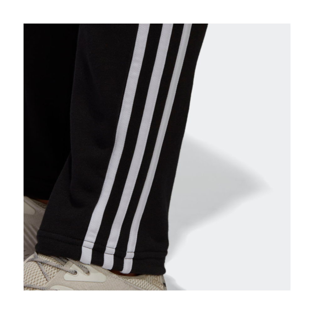 Spodnie adidas Essentials 3 Stripes BK7446