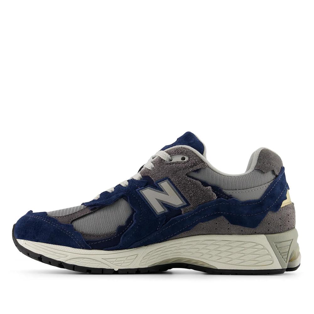 Buty unisex New Balance Protection Pack M20024R5 - granatowe
