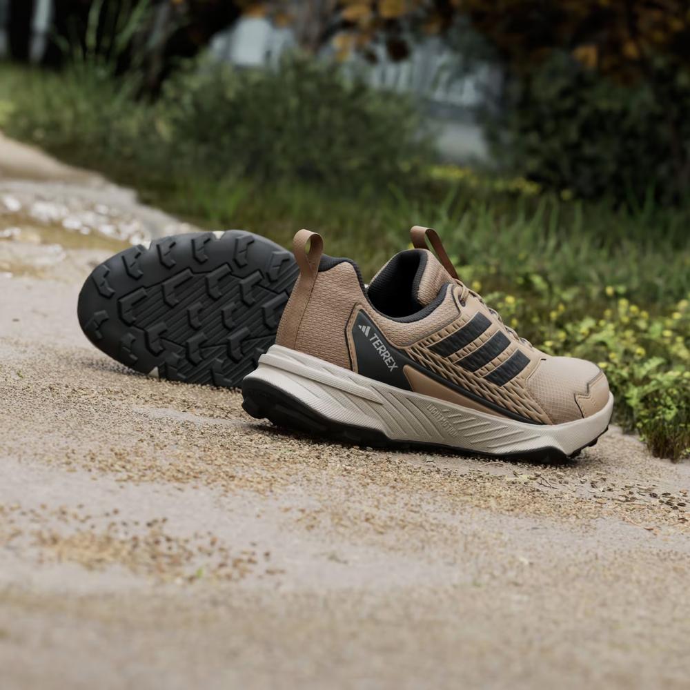Buty męskie adidas Terrex Tracefinder 2 Climaproof JR7771 - brązowe