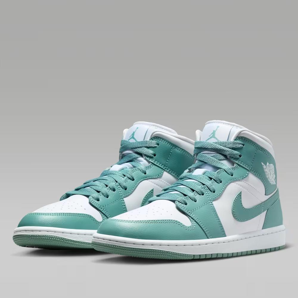 Buty damskie Nike Air Jordan 1 Mid BQ6472-138 - biało- zielone