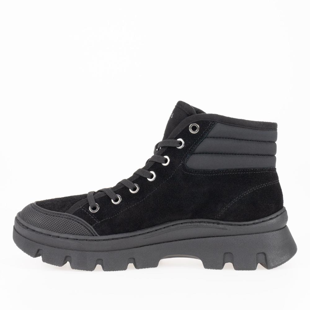 Buty Skechers Roadies Surge - Yes 2 Suede 177265BBK - czarne