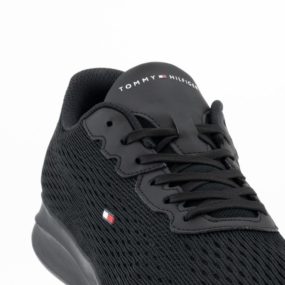 Buty Tommy Hilfiger Lightweight Runner FM0FM04563-BDS - czarne