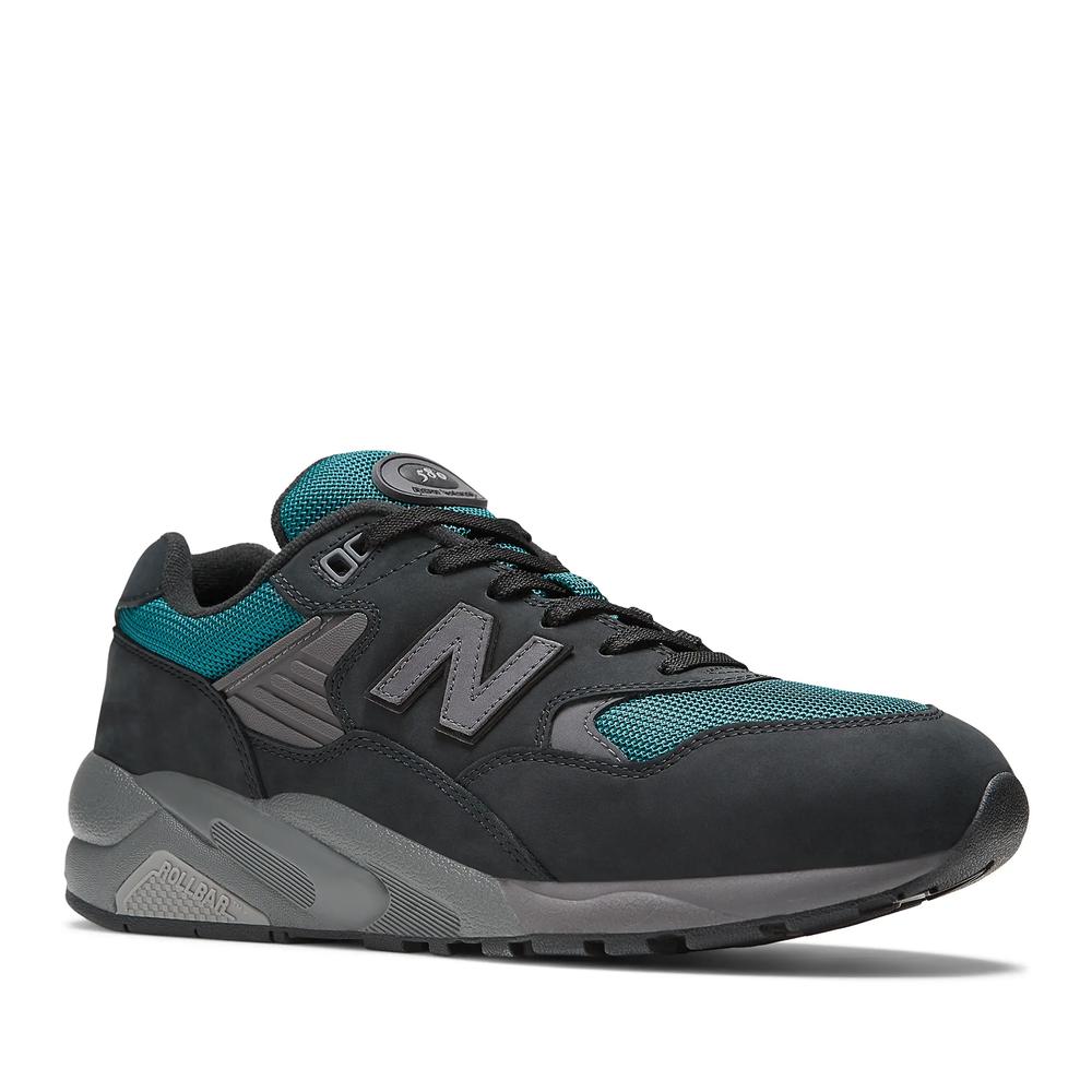 Buty New Balance MT580VE2 - czarne