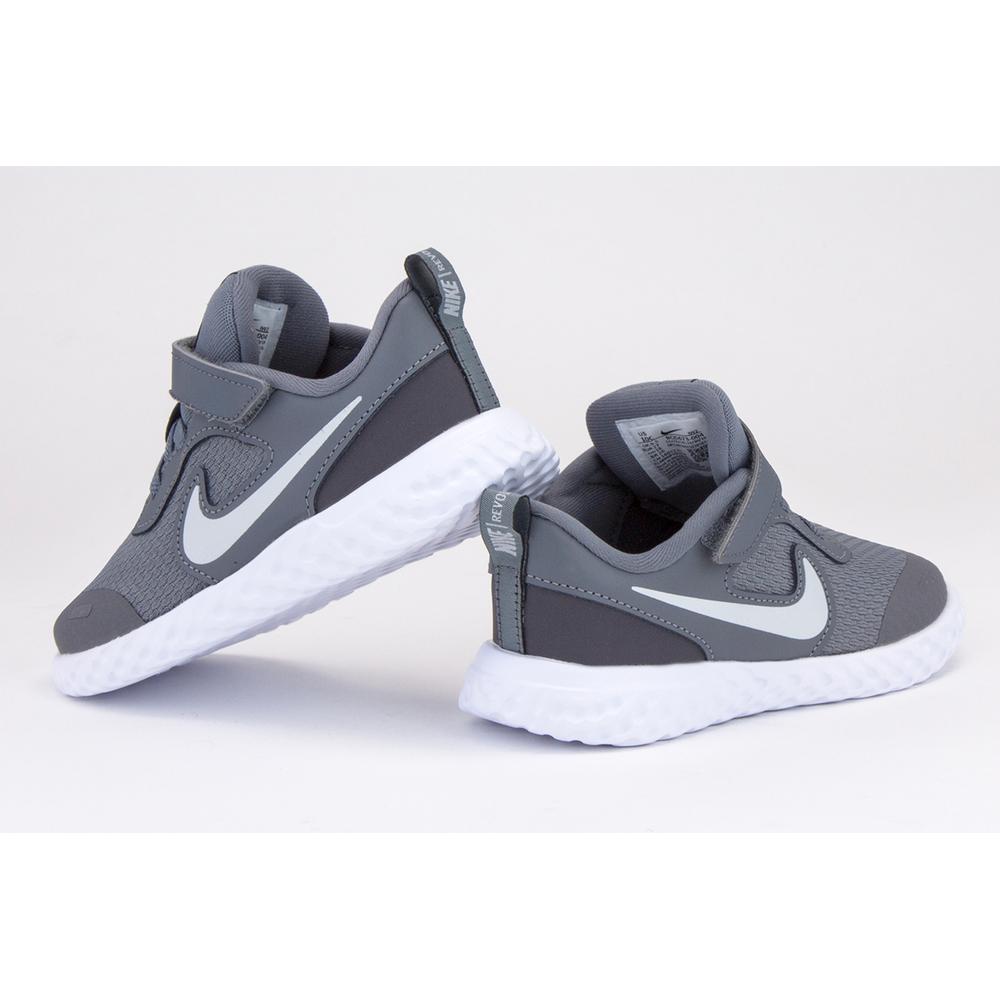 NIKE REVOLUTION 5 > BQ5673-004