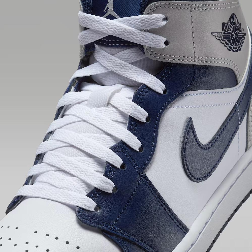 Buty męskie Air Jordan 1 Mid DQ8426-146 - biało-granatowe