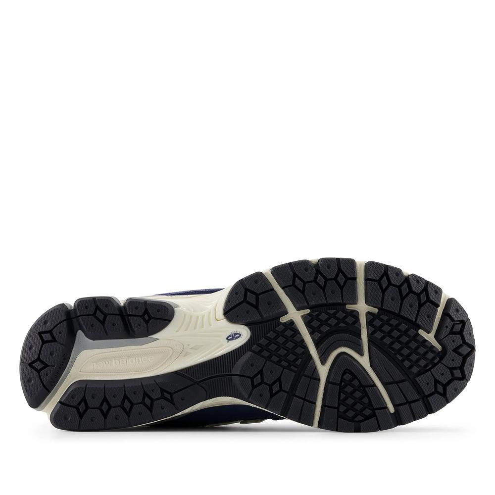 Buty New Balance M1906REI - granatowe