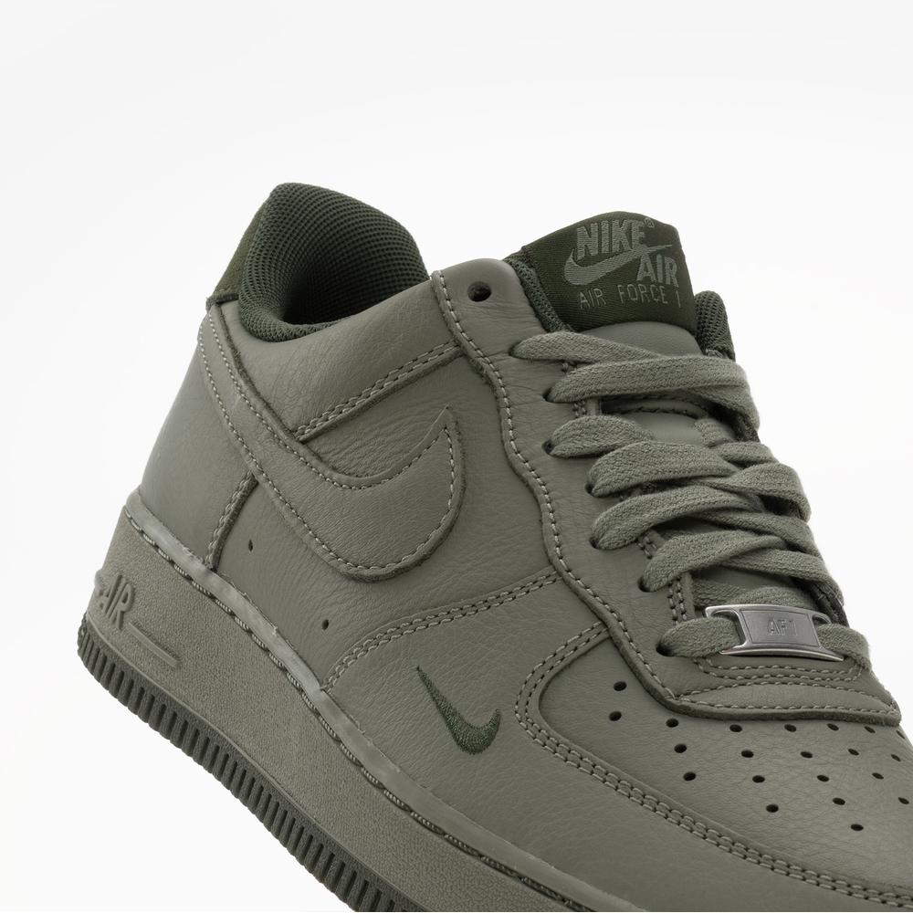 Buty męskie Nike Air Force 1 '07 LV8 HM9483-300 - zielone