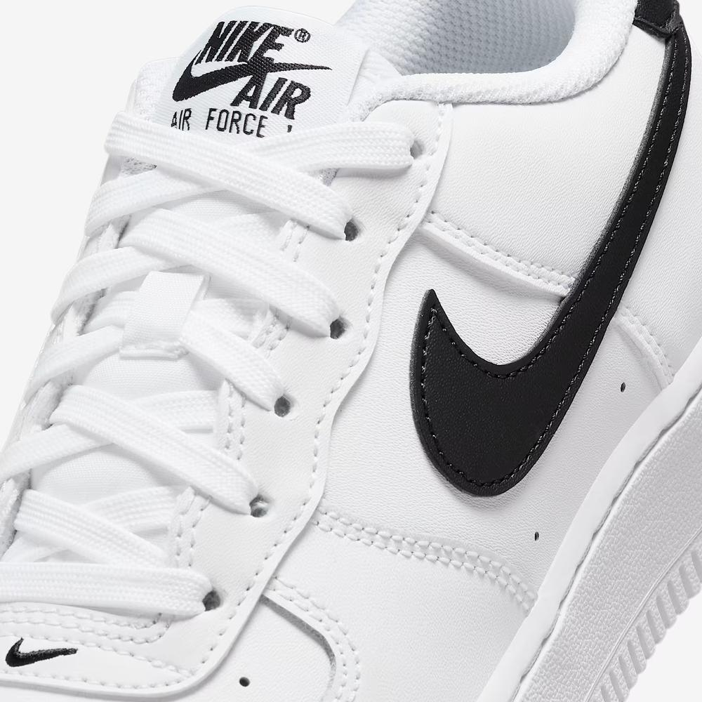 Buty młodzieżowe Nike Air Force 1 FV5948-101 - białe