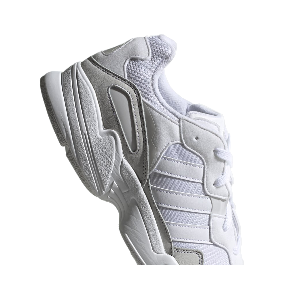 ee3682 adidas