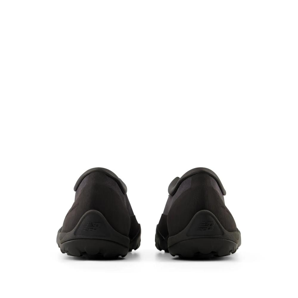 Buty unisex New Balance Minimus MT10T364 - czarne