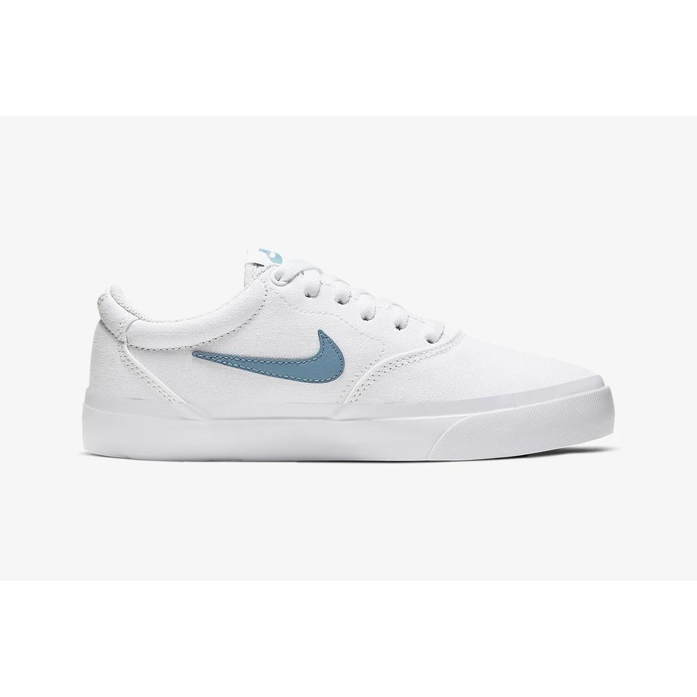 nike charge canvas