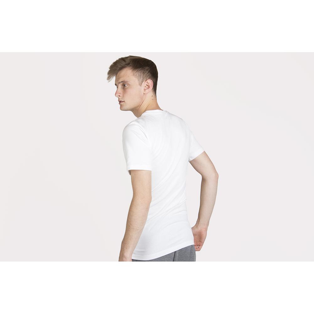 Nike Sportswear Club > AR4993-100