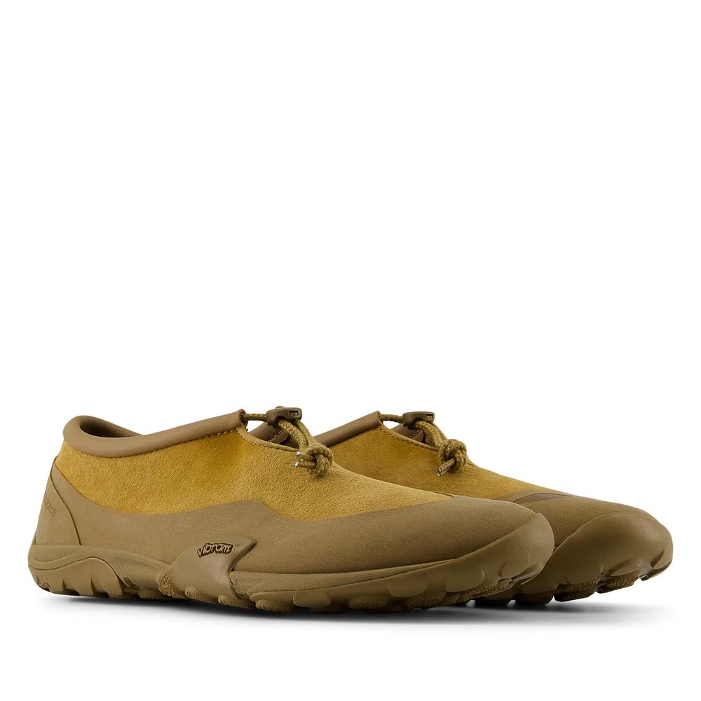 Buty unisex New Balance Minimus MT10T9CZ - brązowe