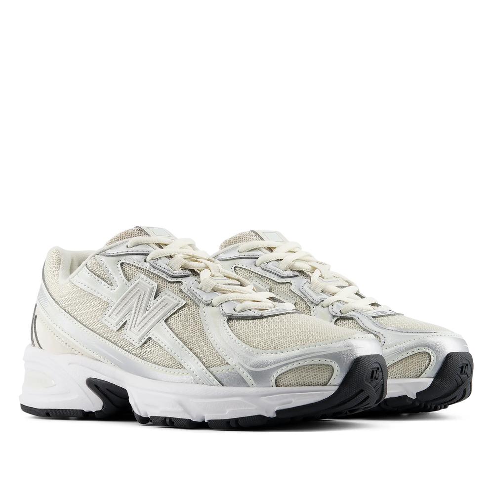 Buty młodzieżowe New Balance G7402A3 - beżowe
