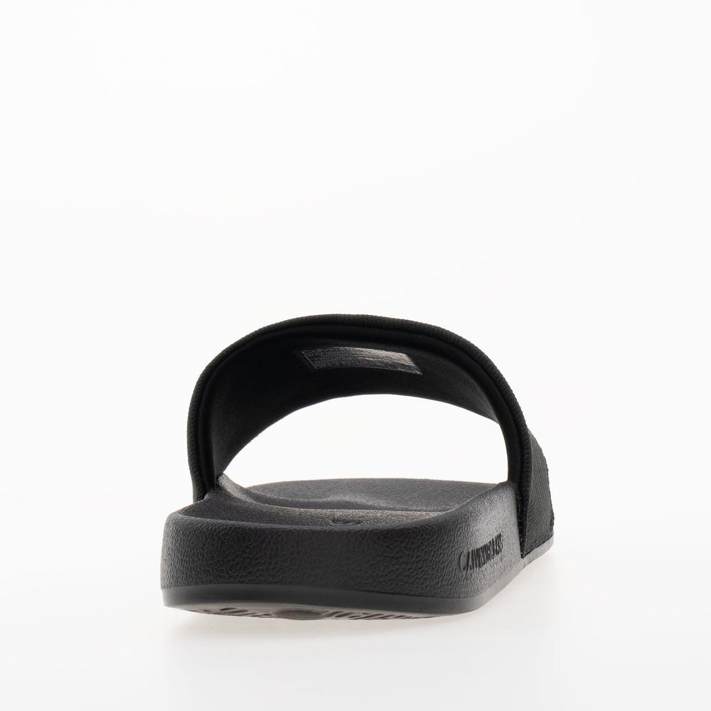 Klapki Calvin Klein Slide Monogram Hardware YW0YW01713-0GJ - czarne