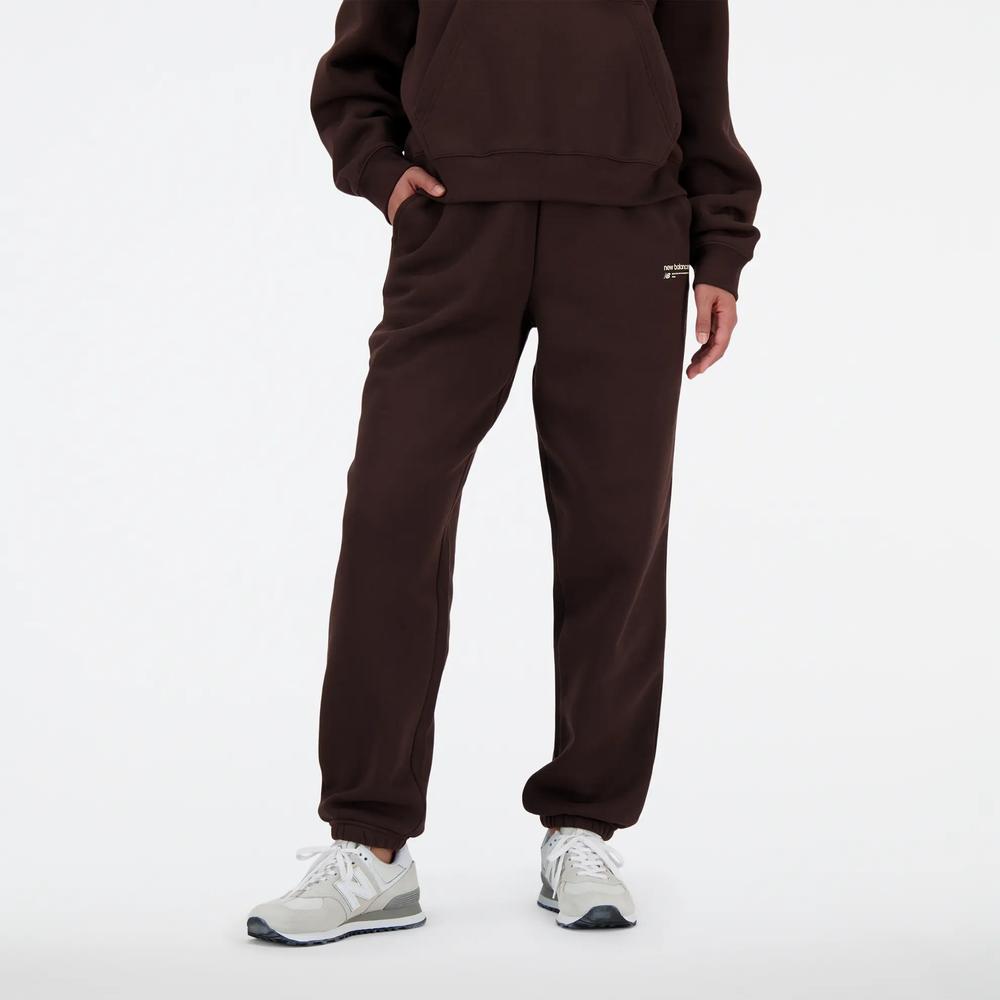 Spodnie New Balance WP33513KCF - brązowe