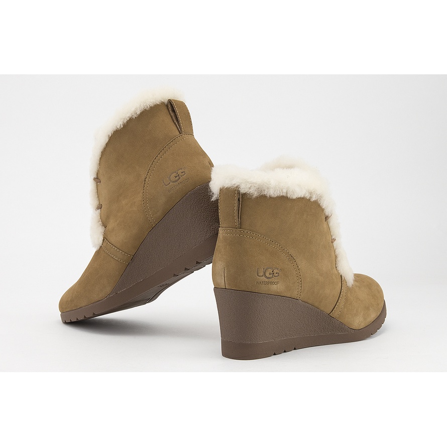 Ugg jeovana deals