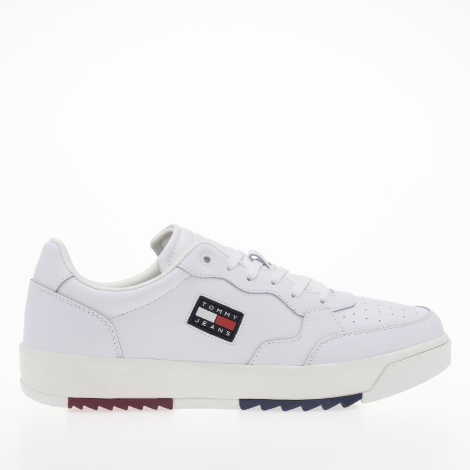 Buty Tommy Jeans Essential Retro Leather Half Cleat EM0EM00899-YBR - białe