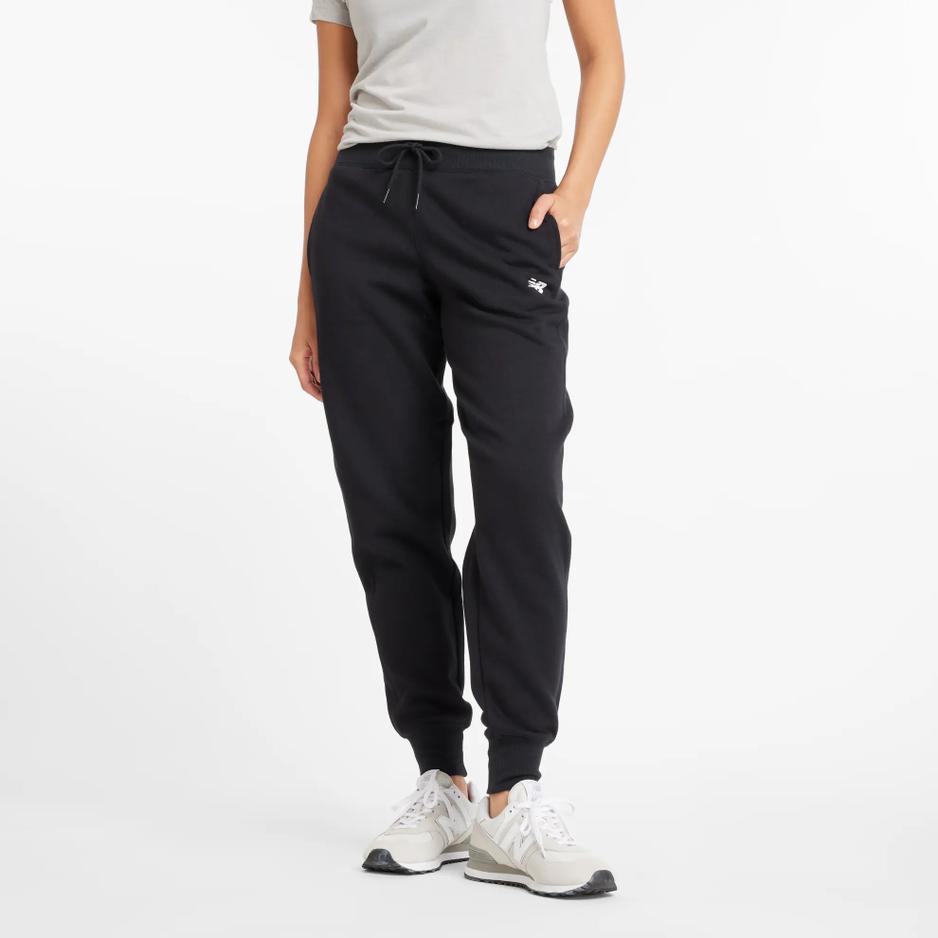 Spodnie New Balance WP43805BK - czarne