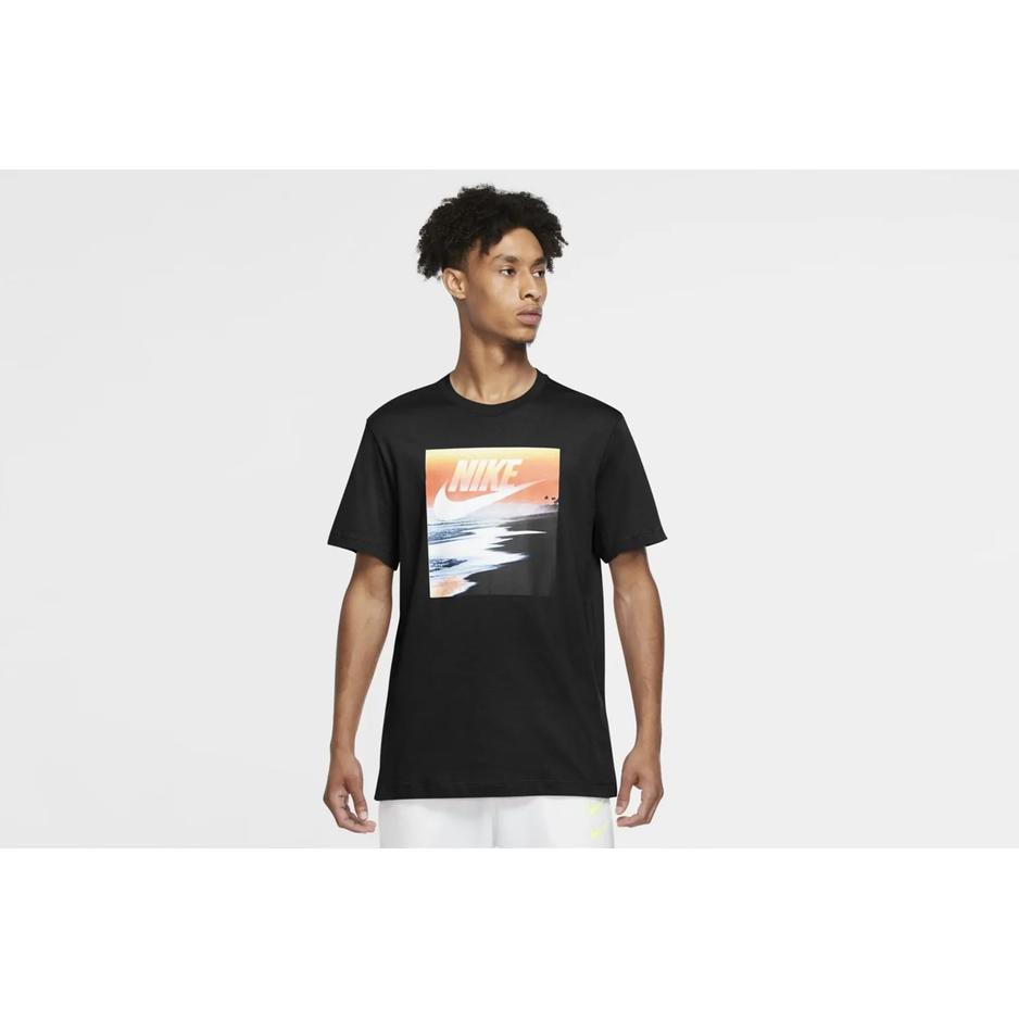 Nike Nsw SS Tee Summer Photo 3 > CW0428-010