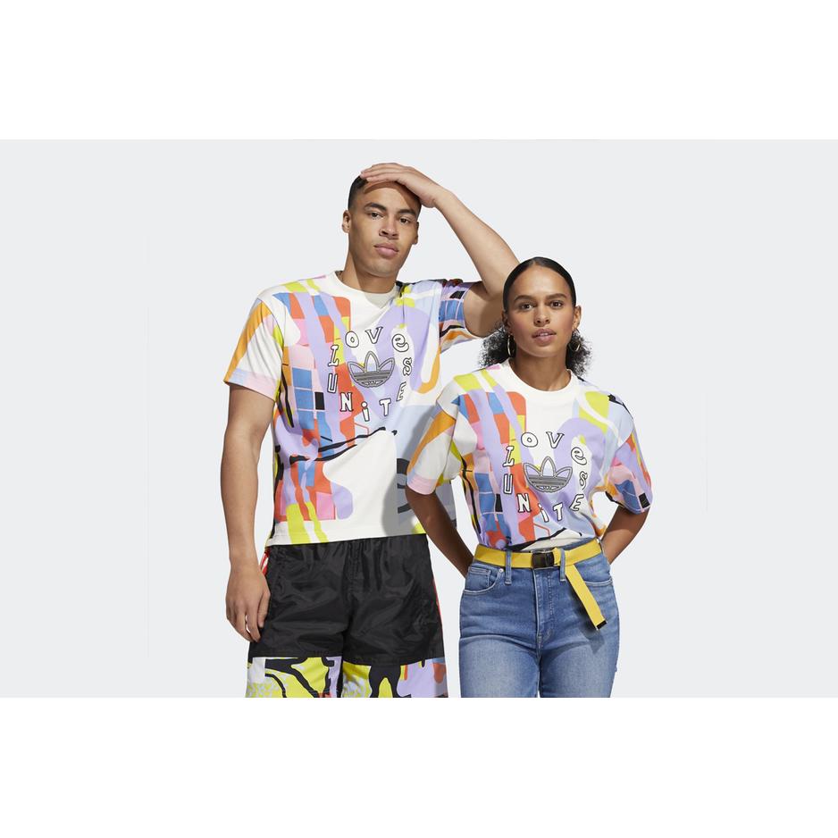 adidas Love Unites Allover Print > H43968